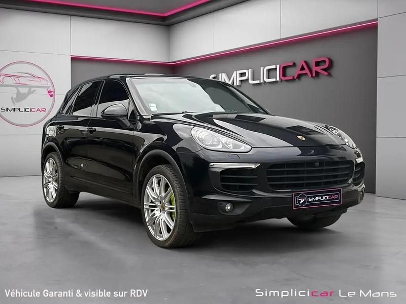 Noir Occasion 2016 Porsche Cayenne Edition SUV | 38 480 € (Prix assez cher) - Image 1/4