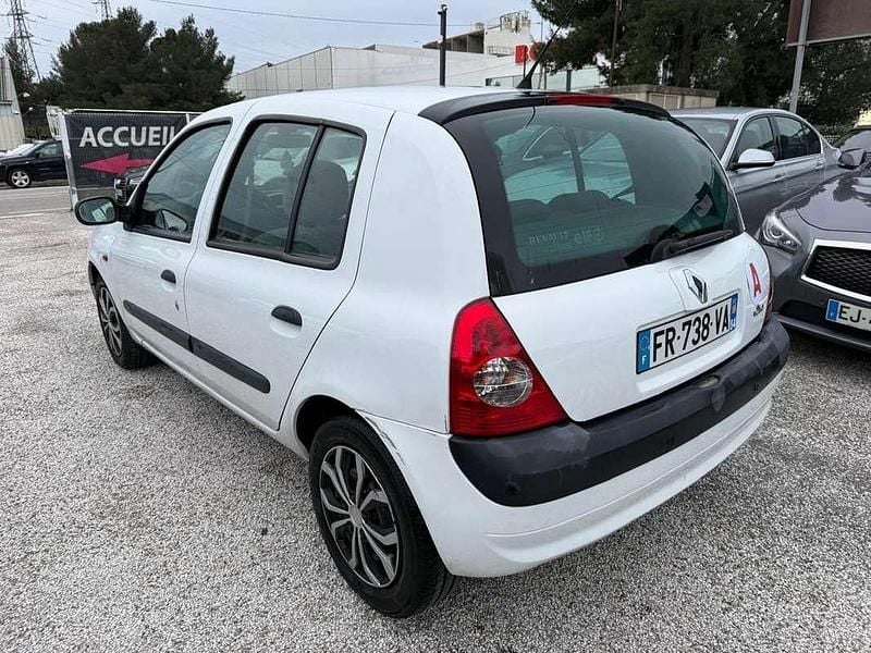 Occasion Renault Clio II Expression 102 ch (75 kW) 2002 Blanc Berline