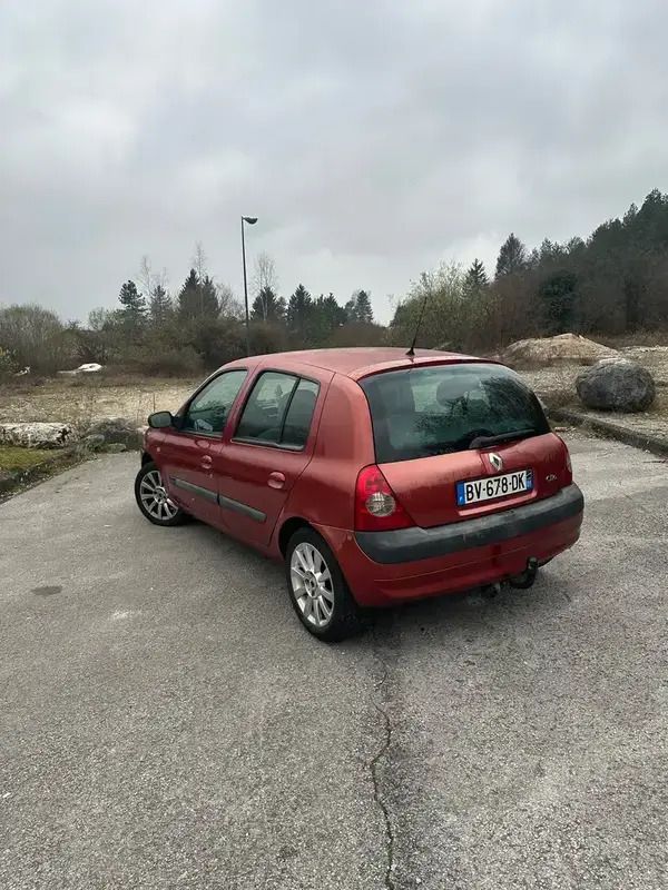 Image 2/4