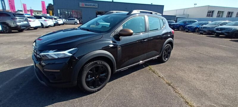 Noir Utilisé 2024 Dacia Sandero Extreme Citadine | 16 790 € (Prix juste) - Image 1/4