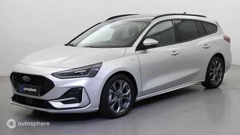 Rouge Utilisé 2023 Ford Focus ST-Line Break | 23 999 € (Prix juste) - Image 1/4