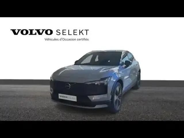 Gris brume métal/toit noir Utilisé 2025 Volvo EX30 CC Performance SUV | 50 900 € - Image 1/4