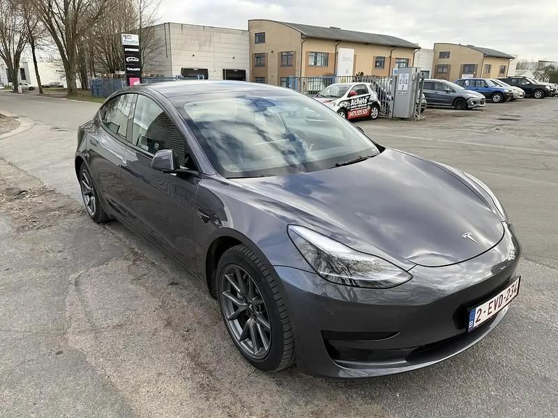 Occasion 2023 Tesla Model 3 Standard Range Berline | 28 500 € (Prix cher) - Image 1/4