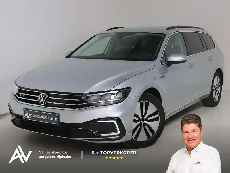 Argent Utilisé 2022 VW Passat GTE Break | 26 990 € (Prix juste) - Image 1/4