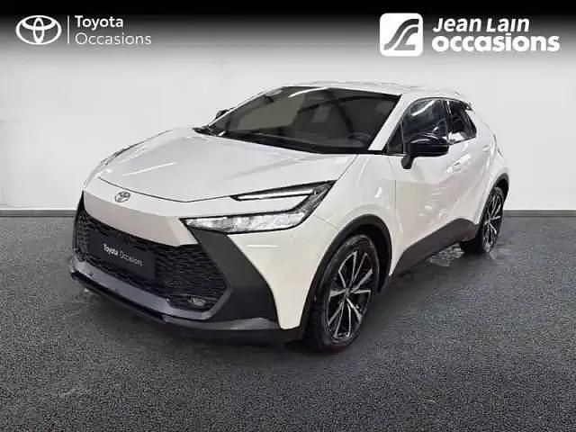 Blanc Utilisé 2024 Toyota C-HR SUV | 29 390 € - Image 1/4