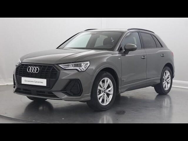 Gris Utilisé 2024 Audi Q3 S-Line SUV | 43 299 € (Prix assez cher) - Image 1/4