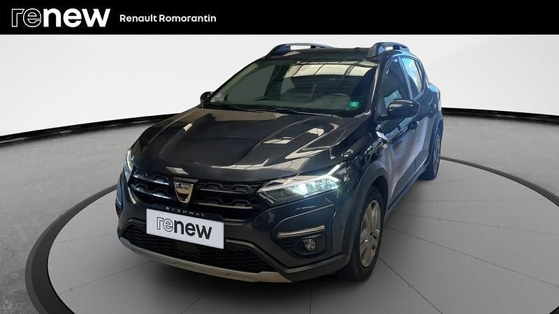 Gris Utilisé 2022 Dacia Sandero Comfort Citadine | 14 490 € (Prix juste) - Image 1/4