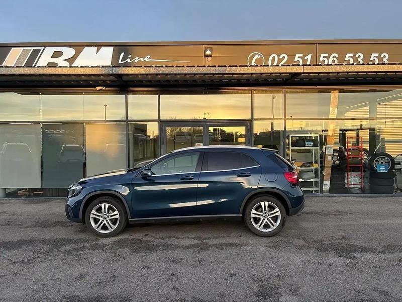 Occasion Mercedes GLA220 173 ch (127 kW) 2019 Bleu SUV