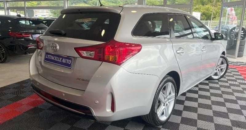 Occasion Toyota Auris Touring Sports Style 124 ch (91 kW) 2014 Break