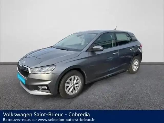 Gris graphite métallisé Occasion 2023 Skoda Fabia Ambition Berline | 16 590 € (Prix juste) - Image 1/4