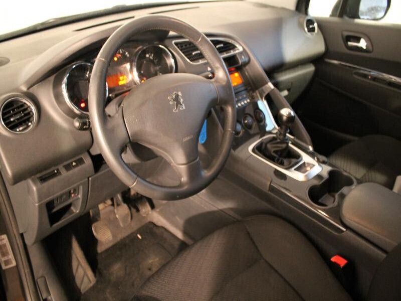 Image 3/4
