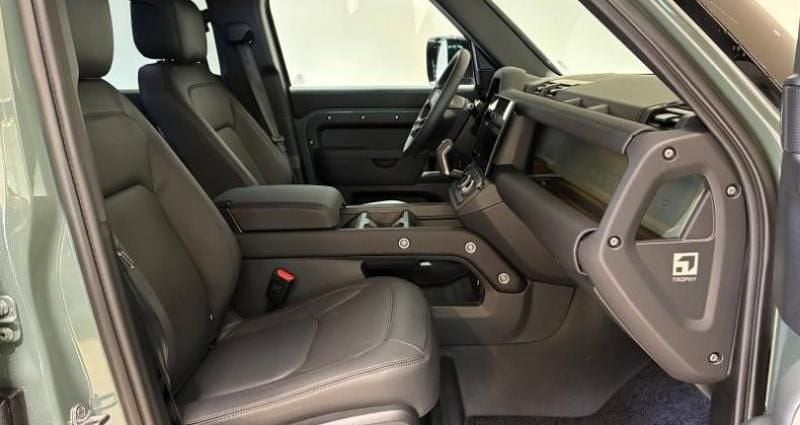 Occasion Land Rover Defender 300 ch (220 kW) 2025 Vert SUV