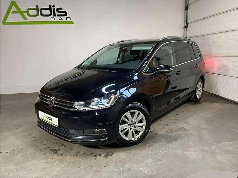 Noir Utilisé 2020 VW Touran Highline Monospace | 25 990 € (Prix juste) - Image 1/4