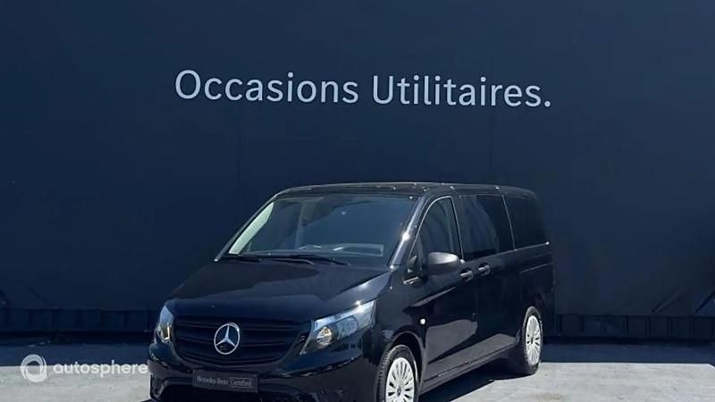 Noir Utilisé 2023 Mercedes Vito Monospace | 48 999 € - Image 1/4