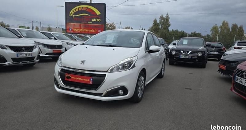 Blanc Occasion 2019 Peugeot 208 Business-Line Citadine | 7 490 € (Bon prix) - Image 1/4