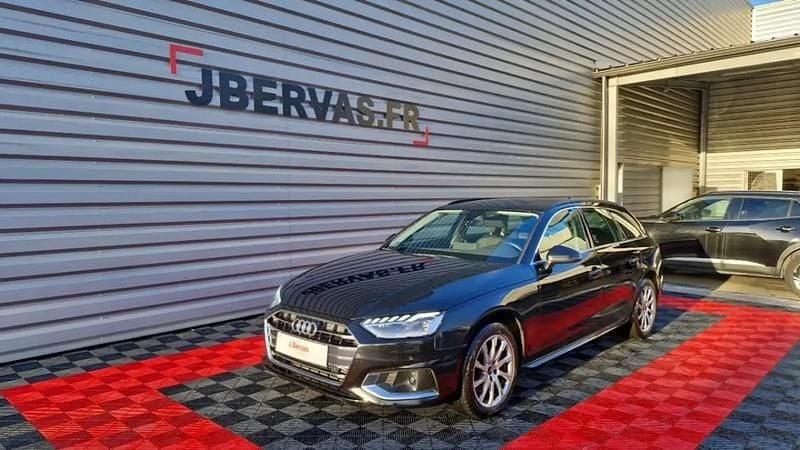 Noir Occasion 2022 Audi A4 Business Break | 23 990 € - Image 1/4