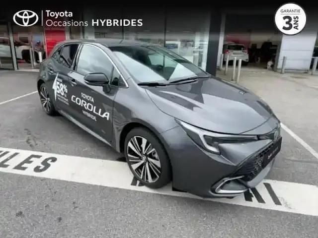 Gris atlas métallisé Utilisé 2025 Toyota Corolla Design Berline | 29 990 € (Prix assez cher) - Image 1/4