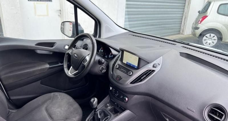 Occasion Ford Transit 100 ch (73 kW) 2021 Berline