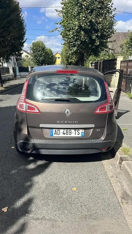 Image 2/4