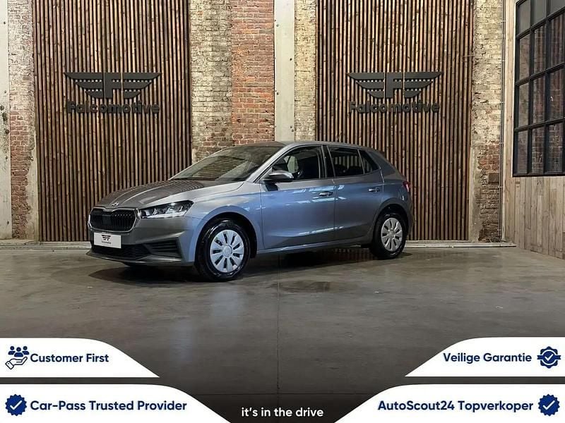 Gris Utilisé 2023 Skoda Fabia Active Citadine | 13 990 € (Prix juste) - Image 1/4