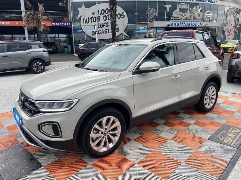 Gris Nouvelle 2025 VW T-Roc Edition SUV | 33 980 € (Bon prix) - Image 1/4