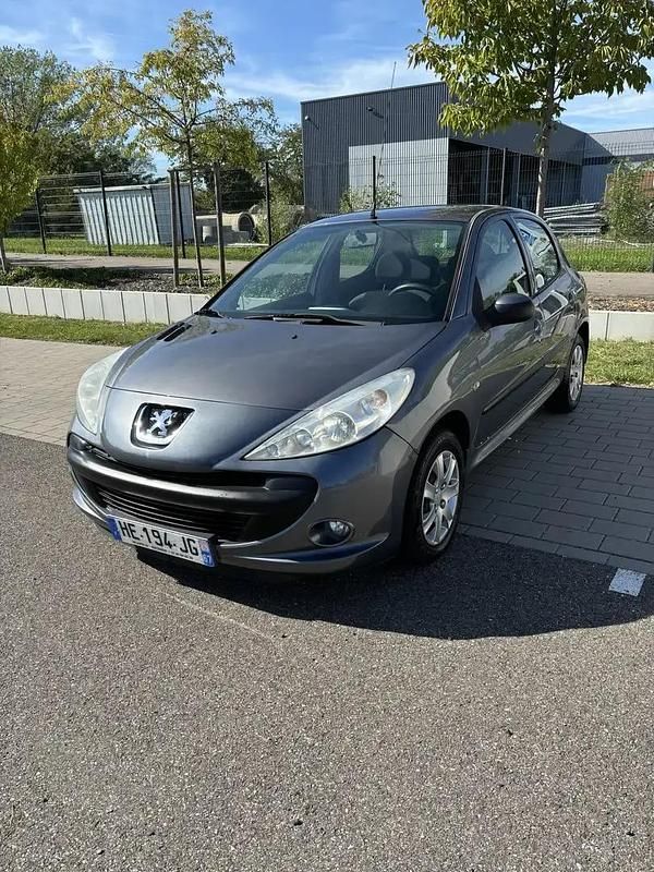 Utilisé 2010 Peugeot 206+ Citadine | 3 300 € (Bon prix) - Image 1/4