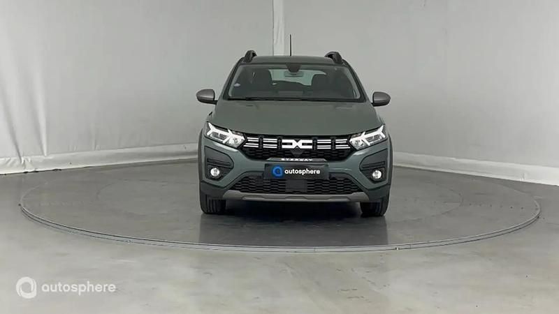 Occasion Dacia Sandero Expression 102 ch (75 kW) 2023 Vert Berline