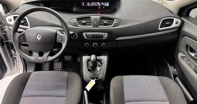 Occasion Renault Scénic III Life 95 ch (69 kW) 2016 Gris Monospace