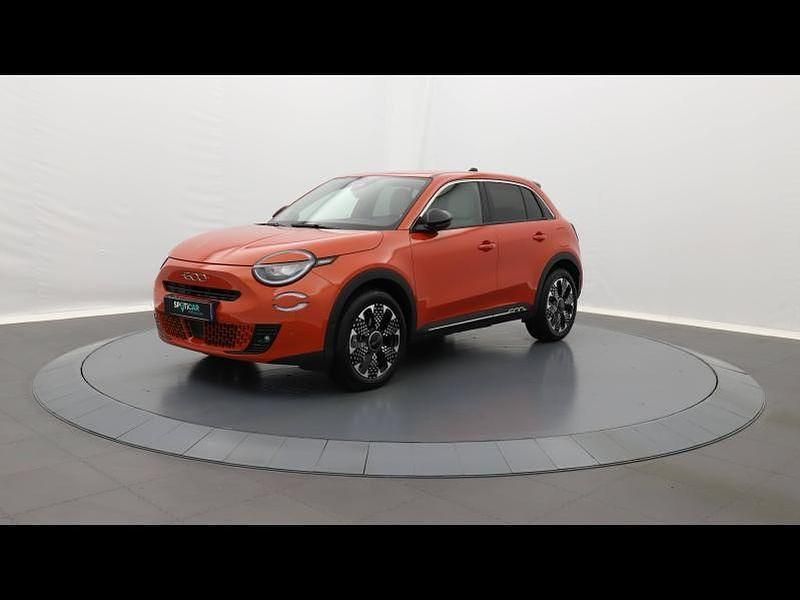 Orange Nouvelle 2025 Fiat 600E La Prima SUV | 29 990 € (Prix juste) - Image 1/4