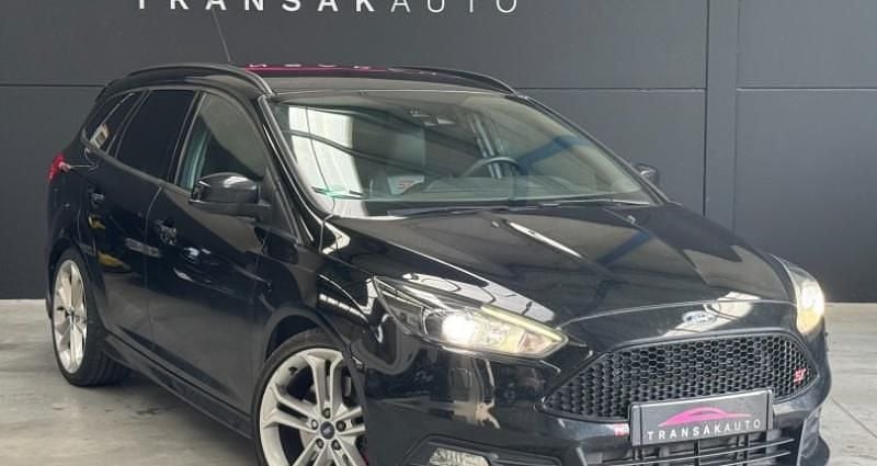 Noir Utilisé 2017 Ford Focus ST Break | 14 990 € (Bon prix) - Image 1/4