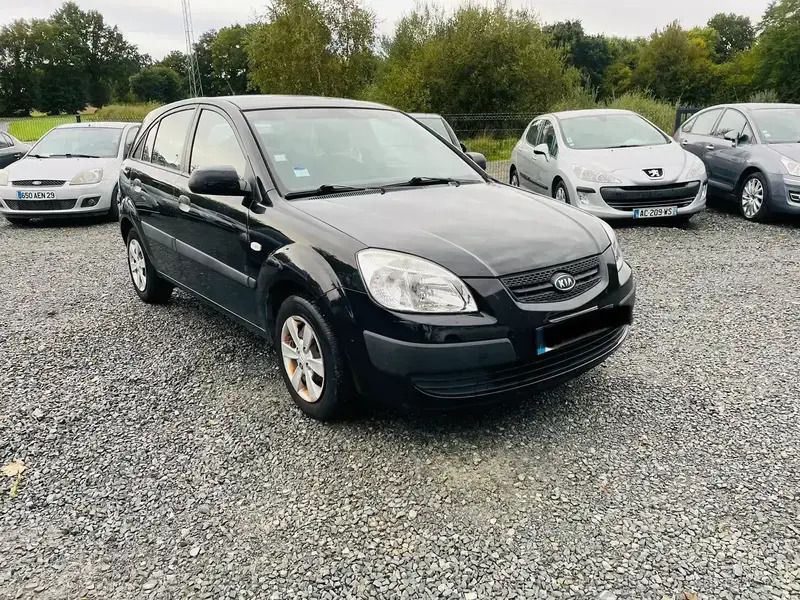 Noir Utilisé 2009 Kia Rio Motion Berline | 4 500 € - Image 1/4