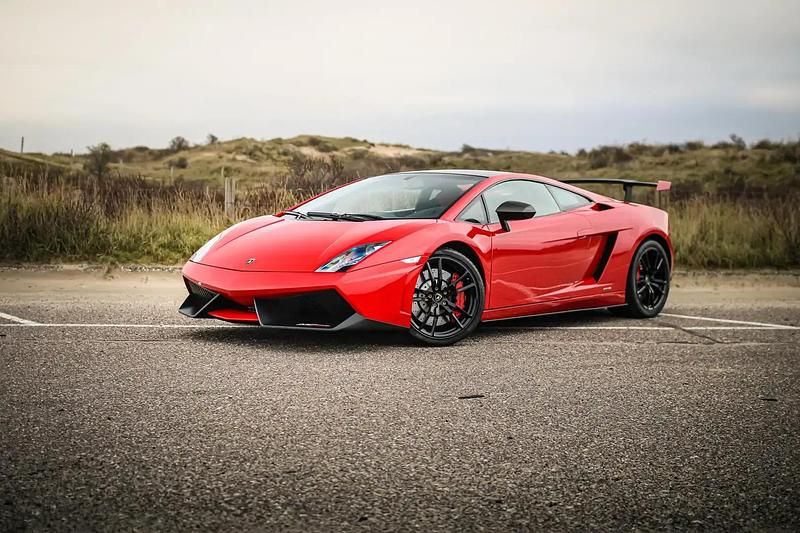 Rouge Utilisé 2012 Lamborghini Gallardo Coupé | 224 900 € - Image 1/4