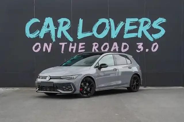 Gris Utilisé 2024 VW Golf VIII GTI Berline | 43 990 € (Prix juste) - Image 1/4