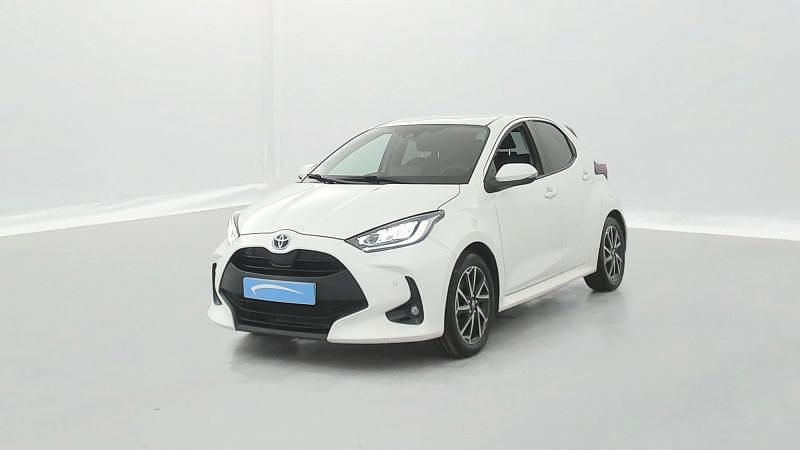 Blanc Utilisé 2022 Toyota Yaris Hybrid Design Citadine | 19 450 € (Bon prix) - Image 1/4