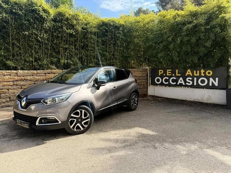 Gris Utilisé 2017 Renault Captur Intens SUV | 10 590 € (Prix juste) - Image 1/4