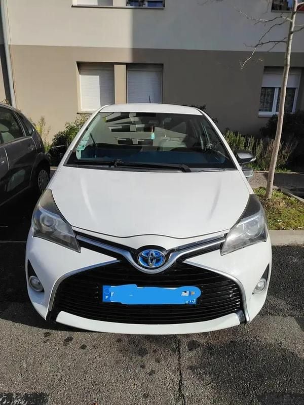Occasion 2017 Toyota Yaris Business Edition Berline | 7 300 € (Super prix) - Image 1/4