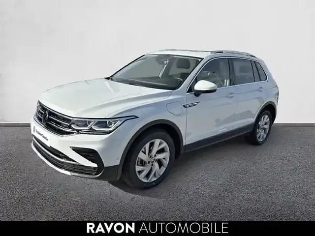 Pure white Utilisé 2023 VW Tiguan SUV | 31 490 € - Image 1/4