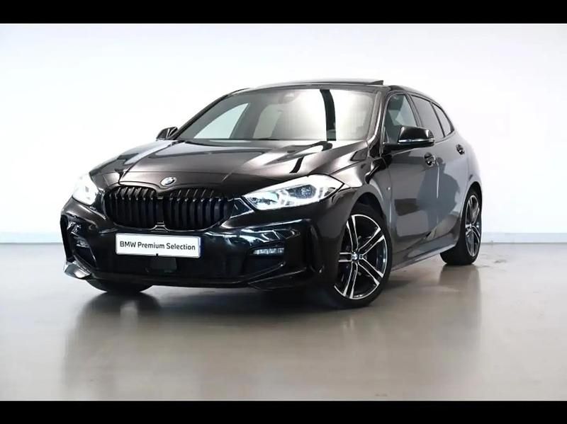 Noir Utilisé 2022 BMW 118 M Sport Citadine | 30 860 € (Prix cher) - Image 1/4