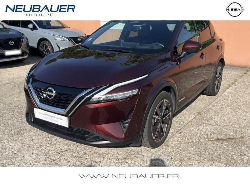 Rouge passion (spéciale) Utilisé 2023 Nissan Qashqai Tekna SUV | 28 980 € (Prix juste) - Image 1/4