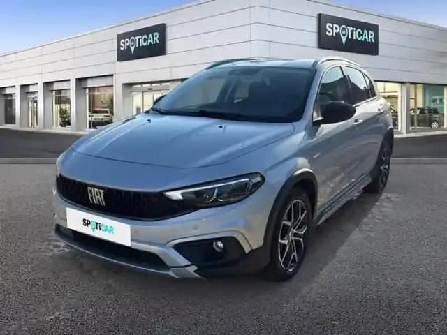 Gris maestro métallisé Utilisé 2022 Fiat Tipo S Berline | 14 990 € (Prix juste) - Image 1/4