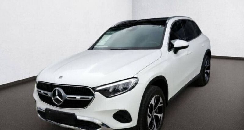 Blanc Utilisé 2023 Mercedes GLC300e Avantgarde SUV | 54 490 € - Image 1/4