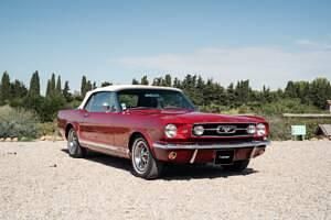 Rouge Utilisé 1966 Ford Mustang Cabriolet | 49 000 € - Image 1/4