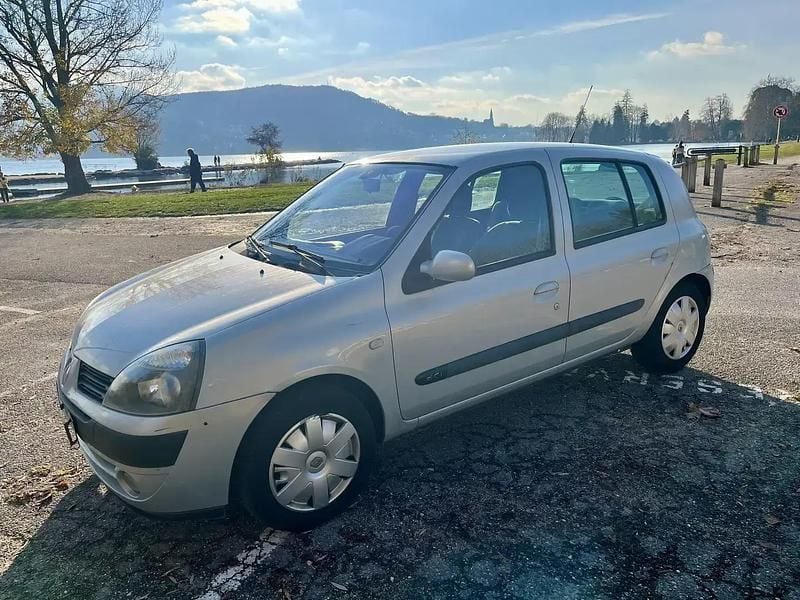 Utilisé 2004 Renault Clio II Luxe Berline | 3 990 € (Super prix) - Image 1/4