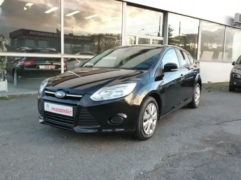 Noir Utilisé 2014 Ford Focus Trend Berline | 13 490 € (Prix assez cher) - Image 1/4