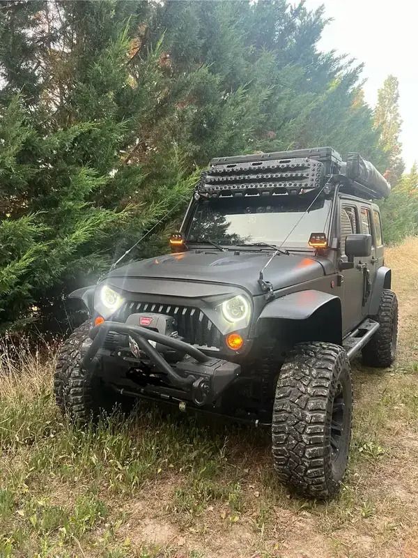 Utilisé 2015 Jeep Wrangler Sahara SUV | 54 900 € - Image 1/4