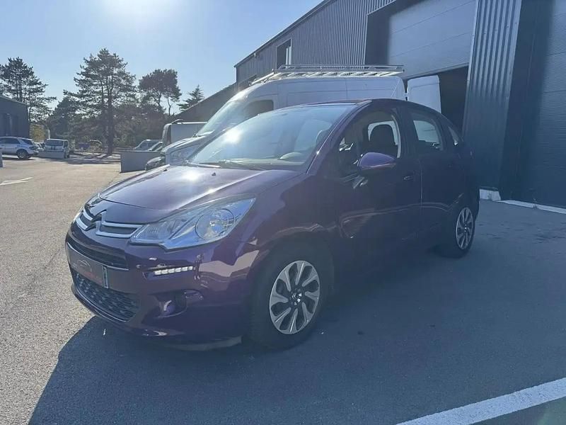Rouge Utilisé 2016 Citroën C3 Comfort Citadine | 4 990 € - Image 1/4
