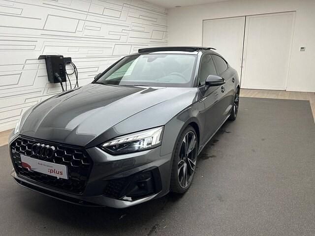 Gris daytona nacré Nouvelle 2025 Audi A5 Sportback S-Line | 63 990 € - Image 1/4