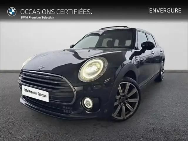 Enigmatic black metallic Occasion 2019 Mini Cooper D Clubman Break | 21 900 € - Image 1/4