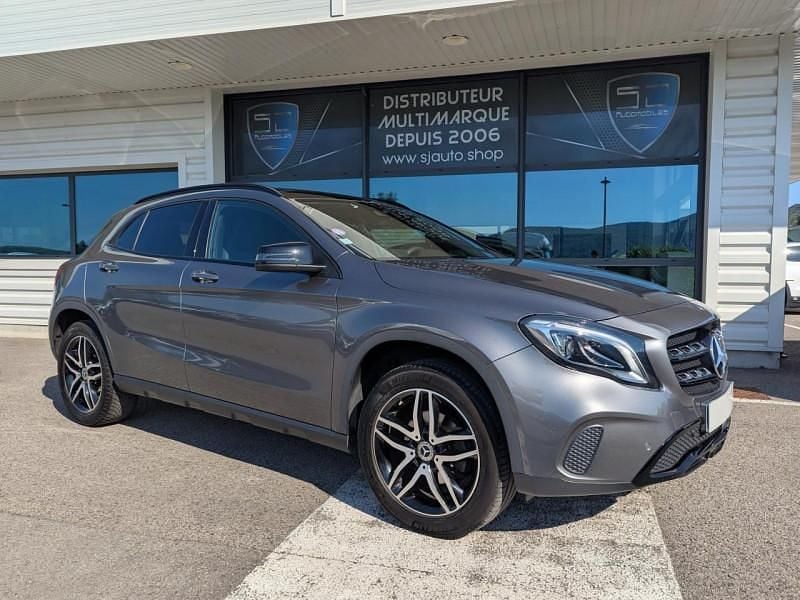 Utilisé 2017 Mercedes GLA180 SUV | 22 990 € - Image 1/4