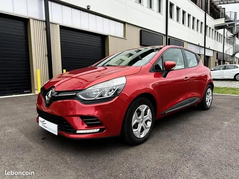 Rouge Utilisé 2017 Renault Clio IV Berline | 8 990 € (Bon prix) - Image 1/4